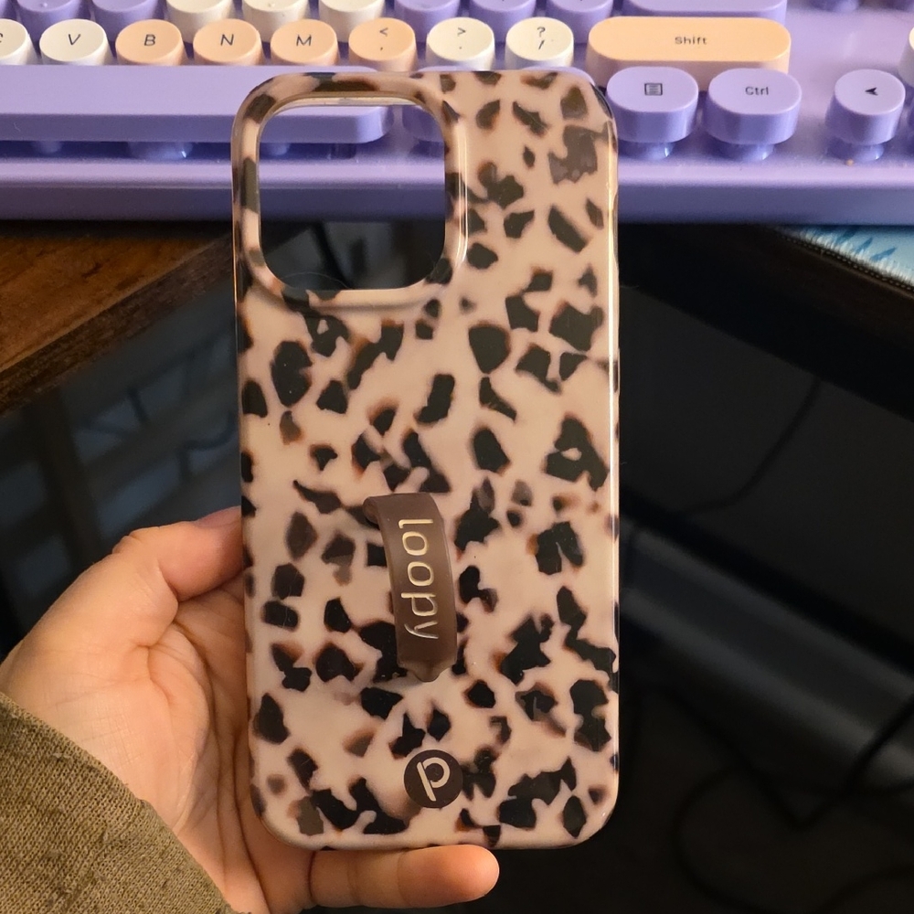 Loopy Case Tortoise Shell Pattern Iphone 15 Pro Max EUC
